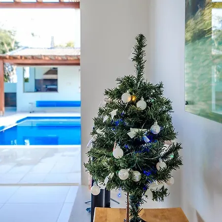 Artisan Seafront 7 فيلة *