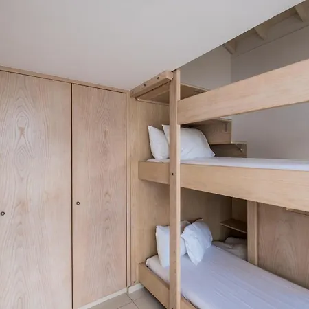 Artisan Seafront 7 فيلة