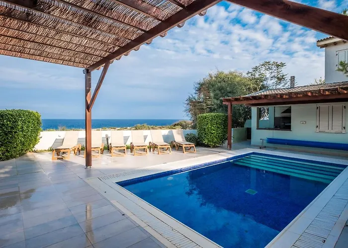 Artisan Seafront 7 Villa