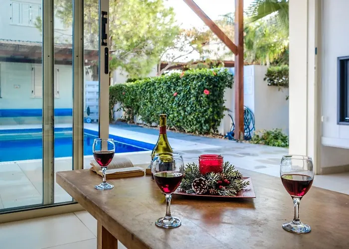 Villa Artisan Seafront 7 *