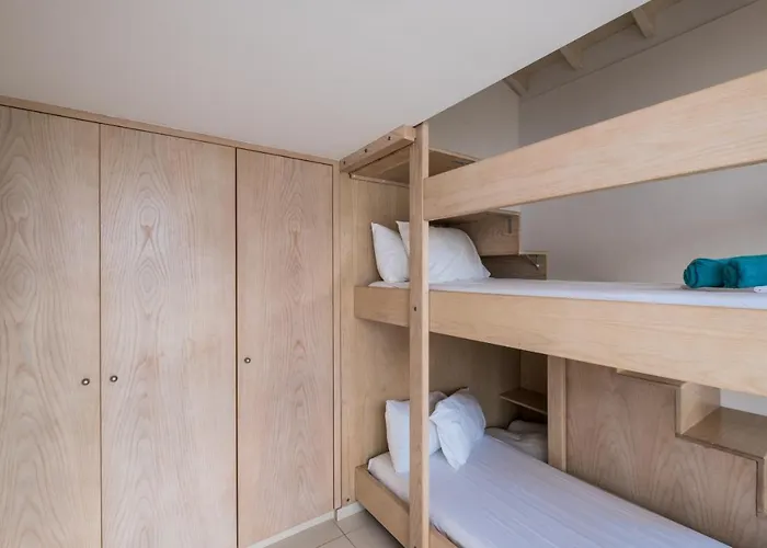 Artisan Seafront 7 Villa